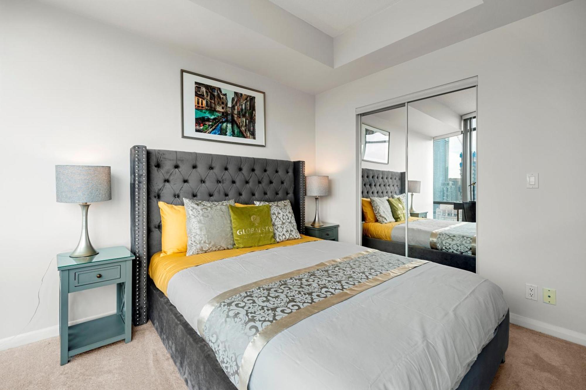 Globalstay. Burano Condos In Downtown トロント エクステリア 写真