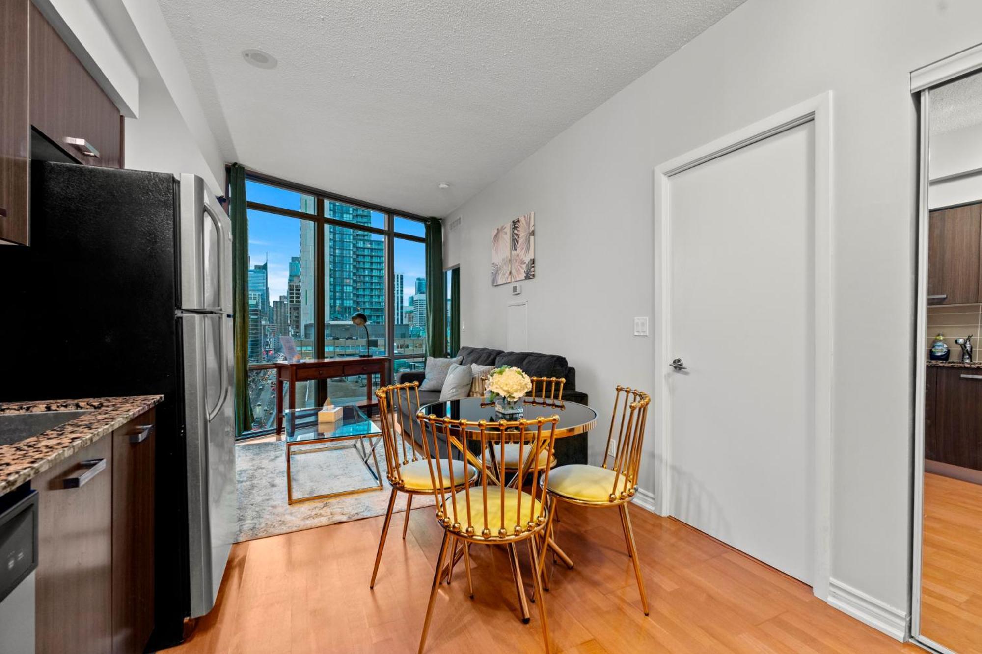 Globalstay. Burano Condos In Downtown トロント エクステリア 写真