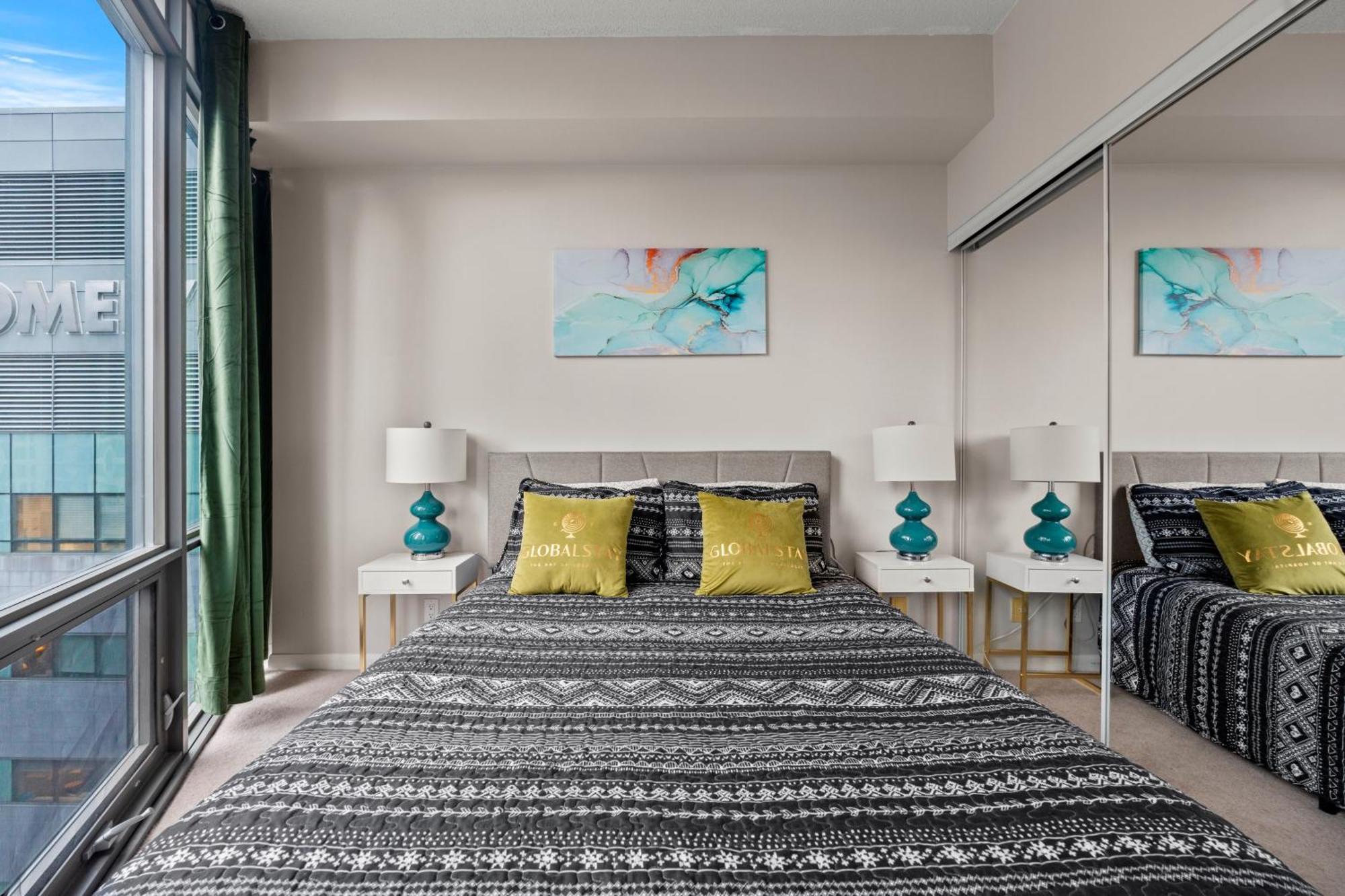 Globalstay. Burano Condos In Downtown トロント エクステリア 写真