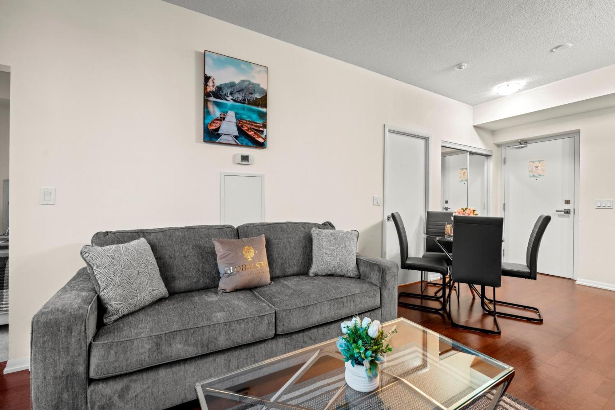Globalstay. Burano Condos In Downtown トロント エクステリア 写真